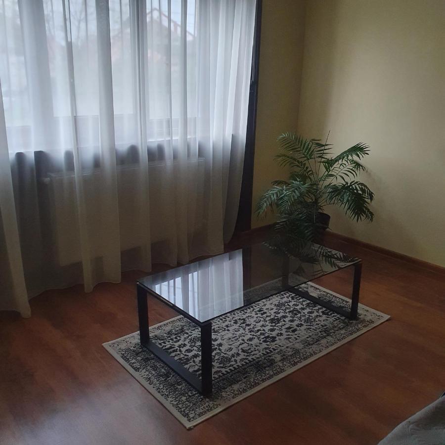 Casa Isa Villa Орадеа Екстериор снимка